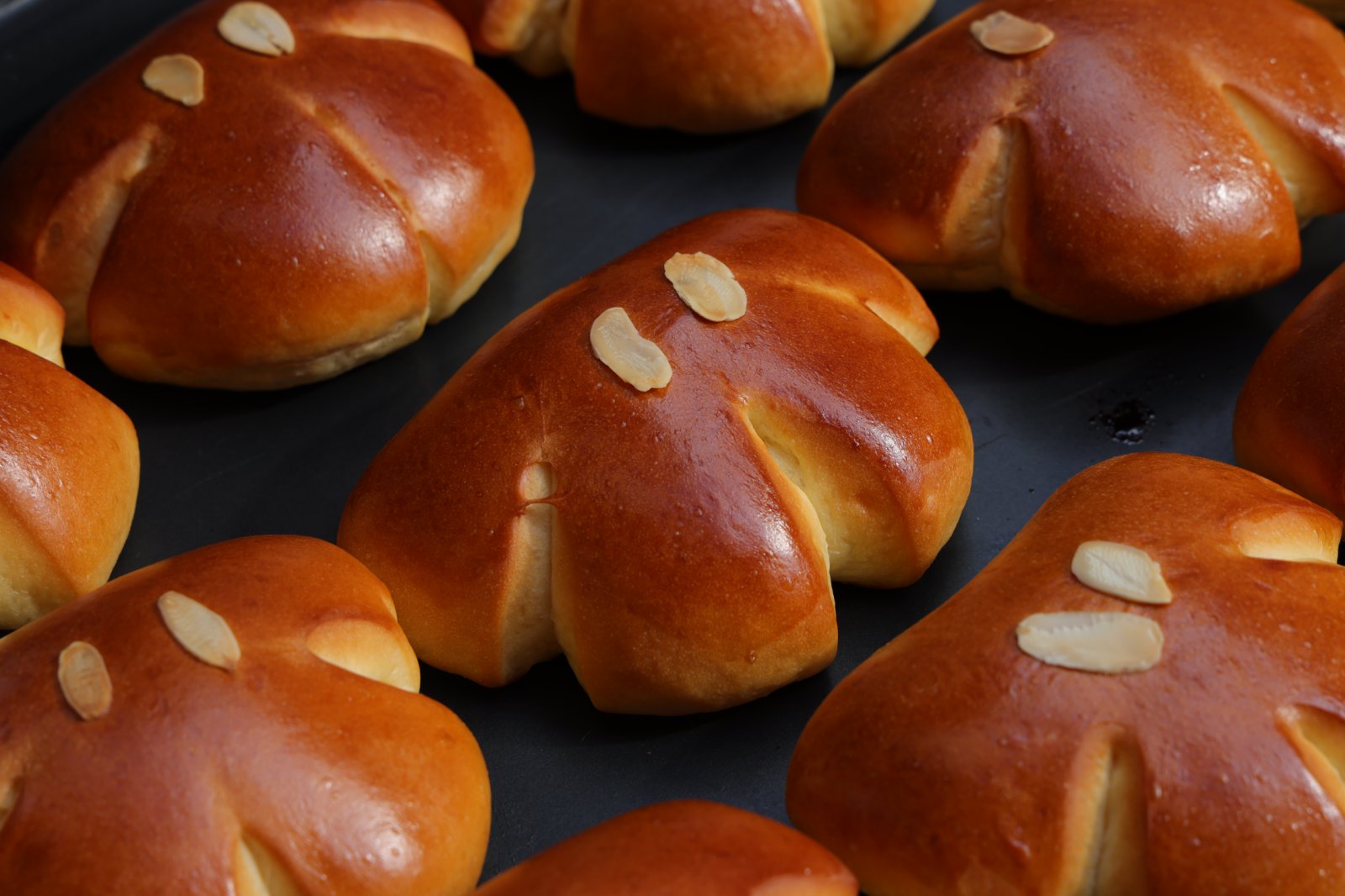 Vanilla Custard Cream Bread