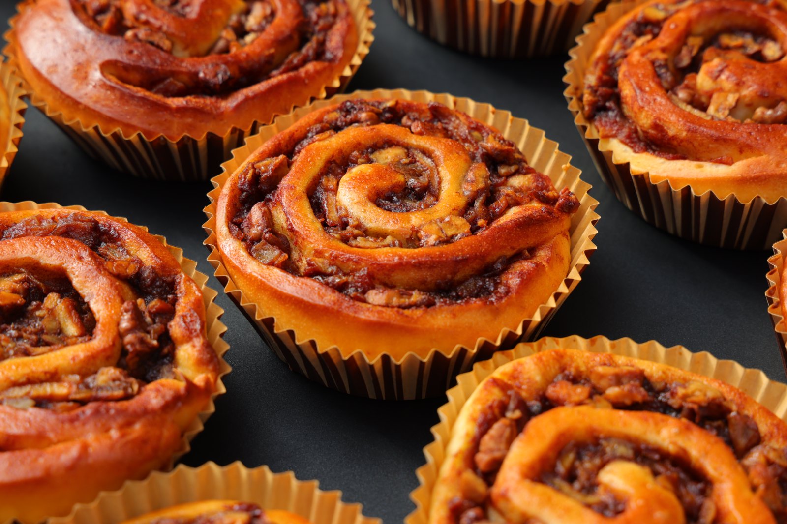 Apple Cinnamon Walnut Bun