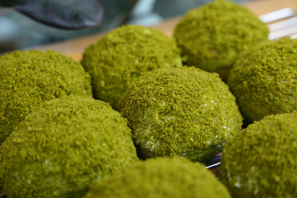 Snowing Matcha Cream Bun