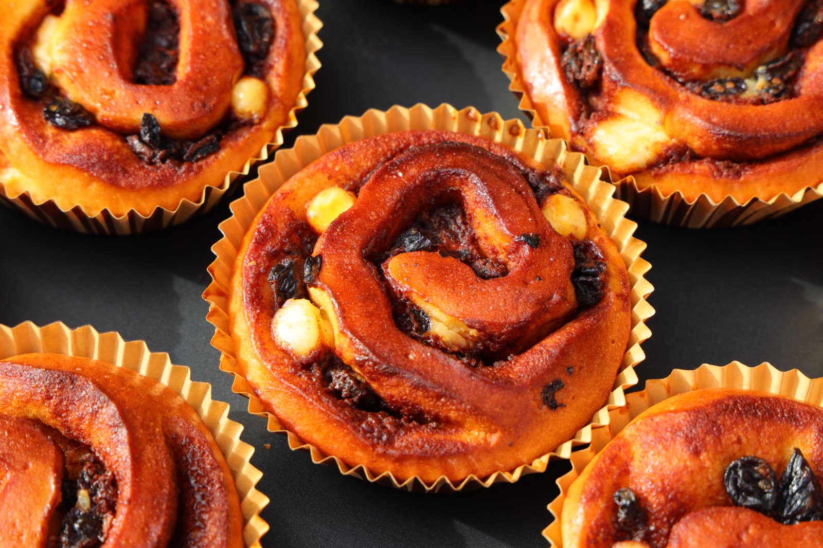 Apple Cinnamon Walnut Bun