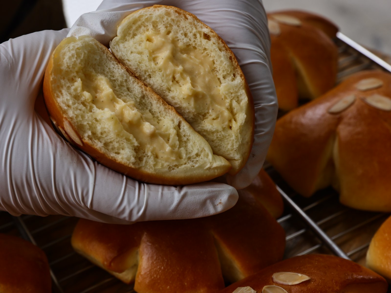Classic Anpan (Red Bean) & Custard Cream Buns