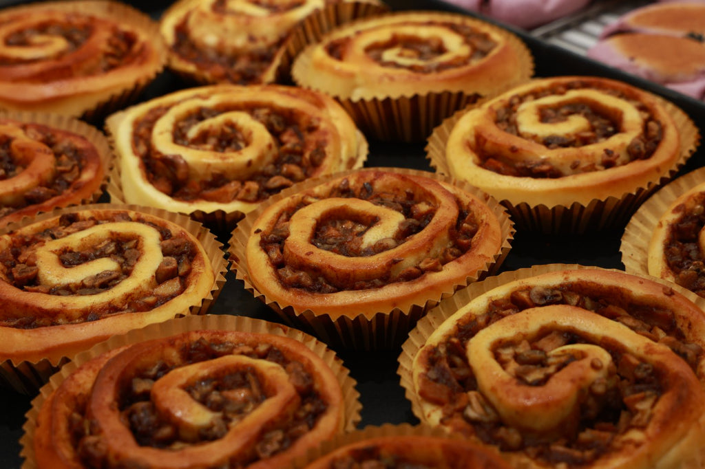 Apple Cinnamon Walnut Bun